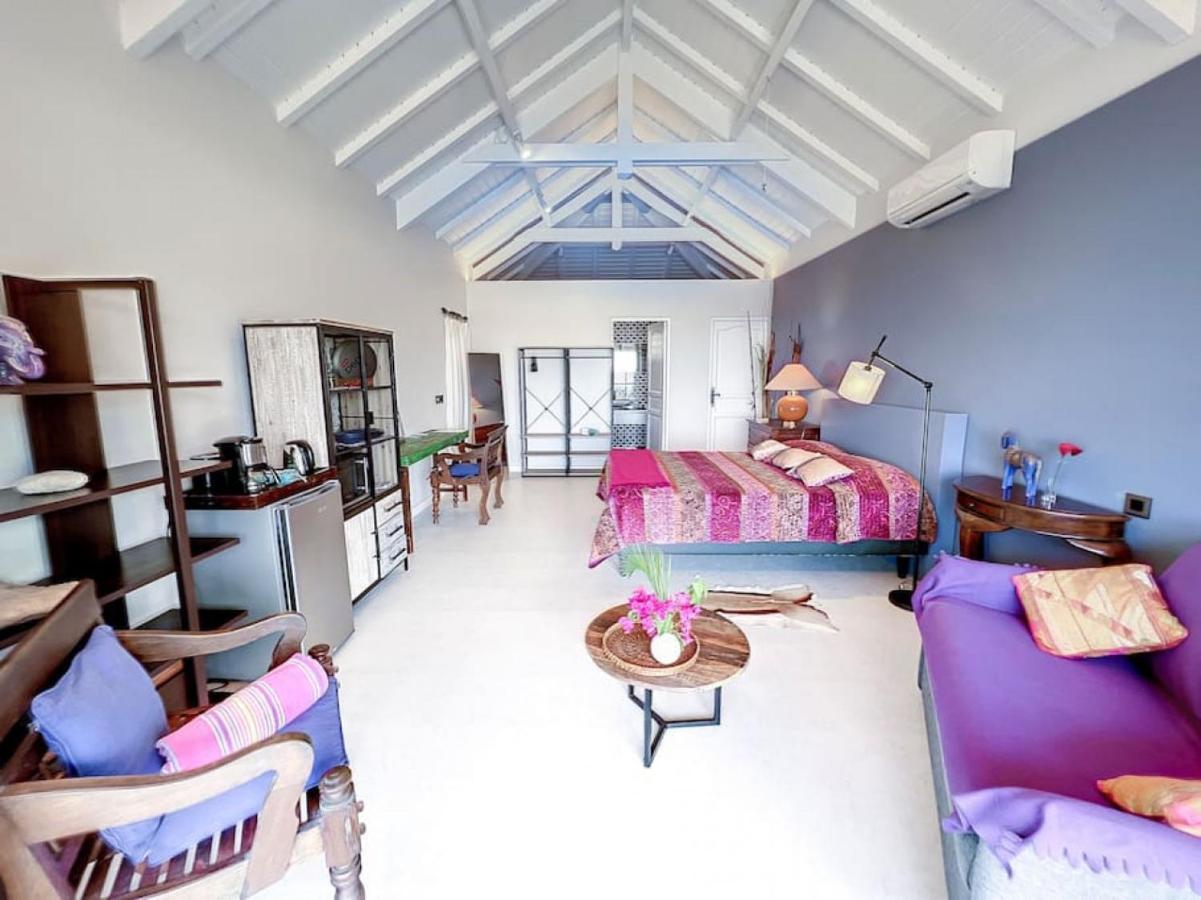 Blue Room In A Shared Villa Diamant With Communal Pool And Sea View غراند كيس المظهر الخارجي الصورة